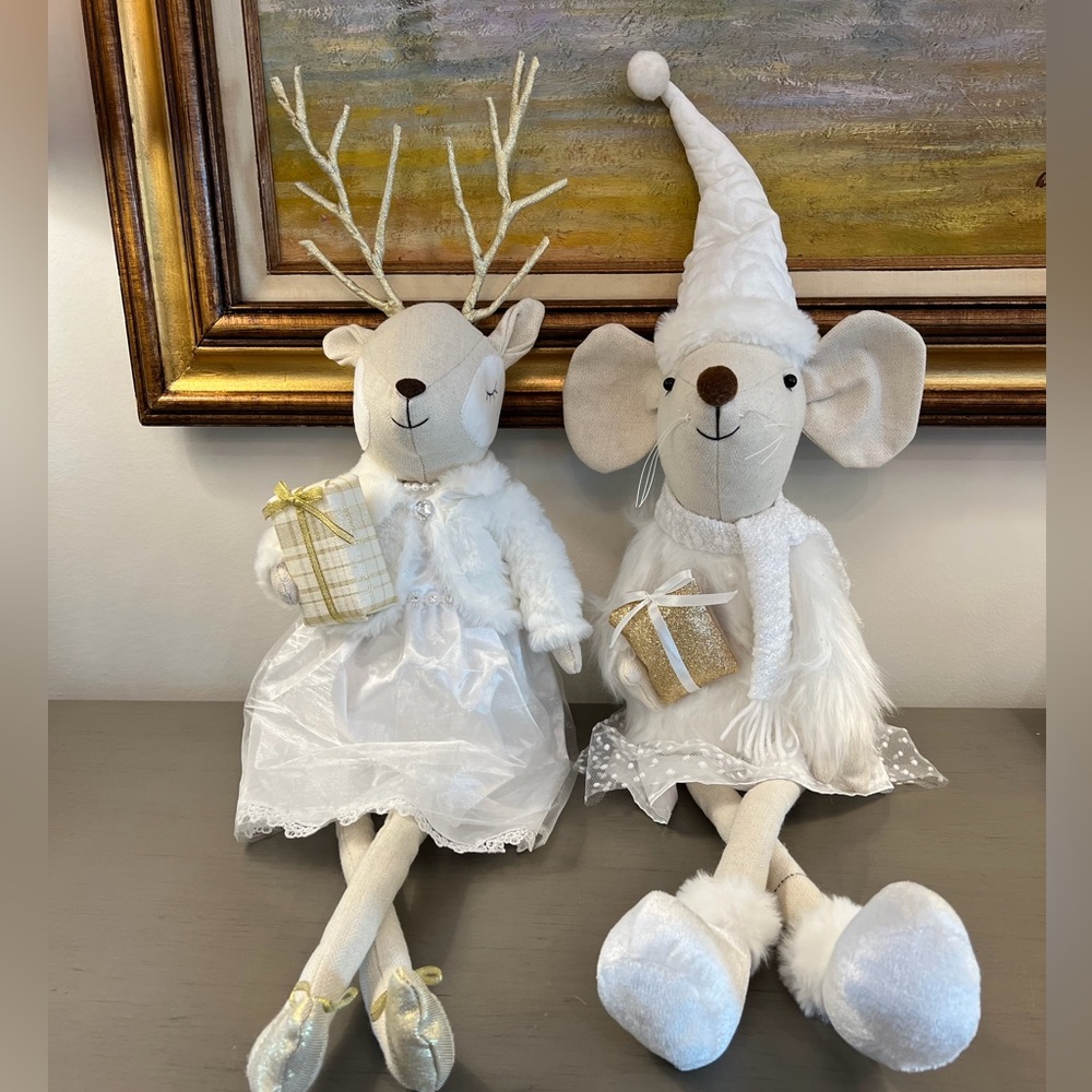 Deer & Mouse Set Of 2 Winter Holiday Christmas Plush Shelf Sitters Weighted Bum